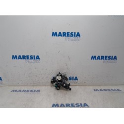 Citroen - C4 Picasso - Tailgate lock mechanism
