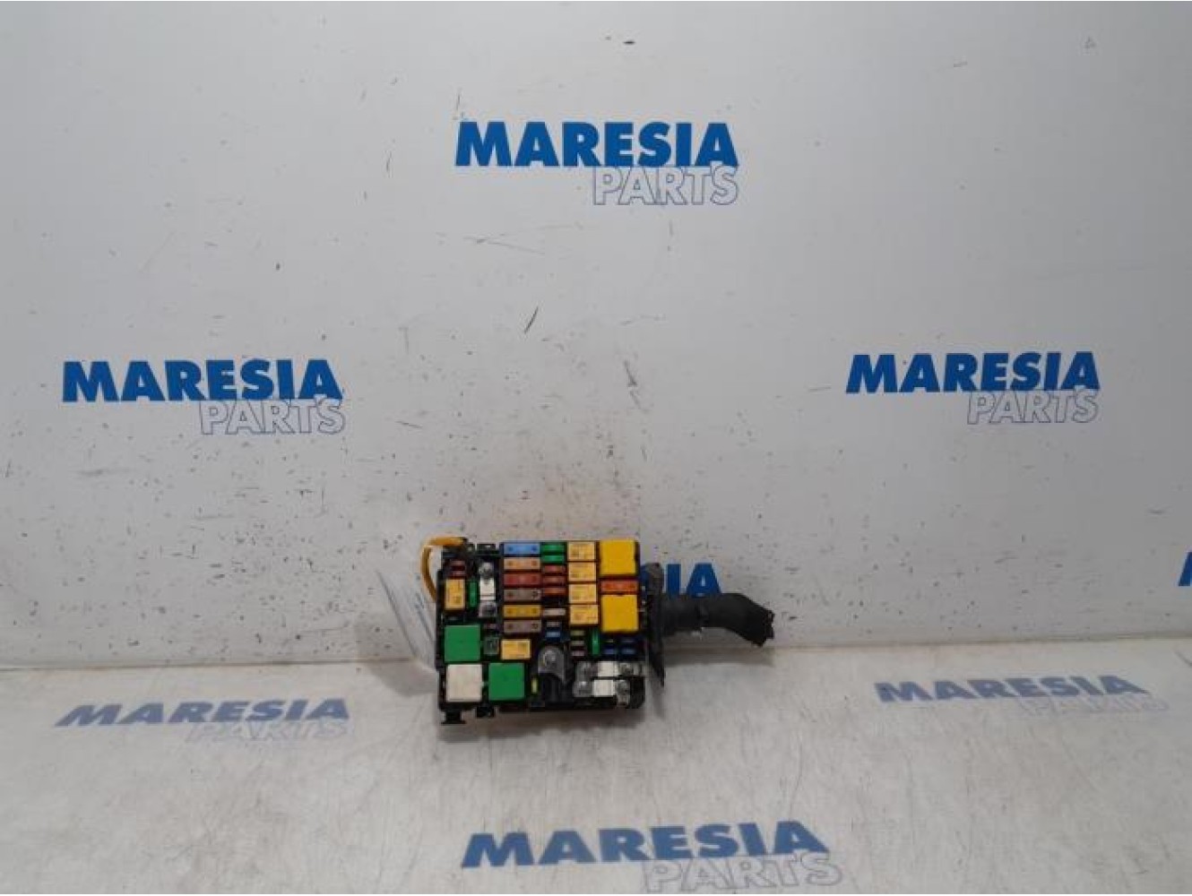 Citroen - C4 Picasso - Fuse box