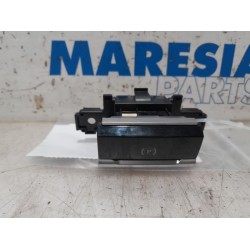 Citroen - C4 Picasso - Parking brake switch