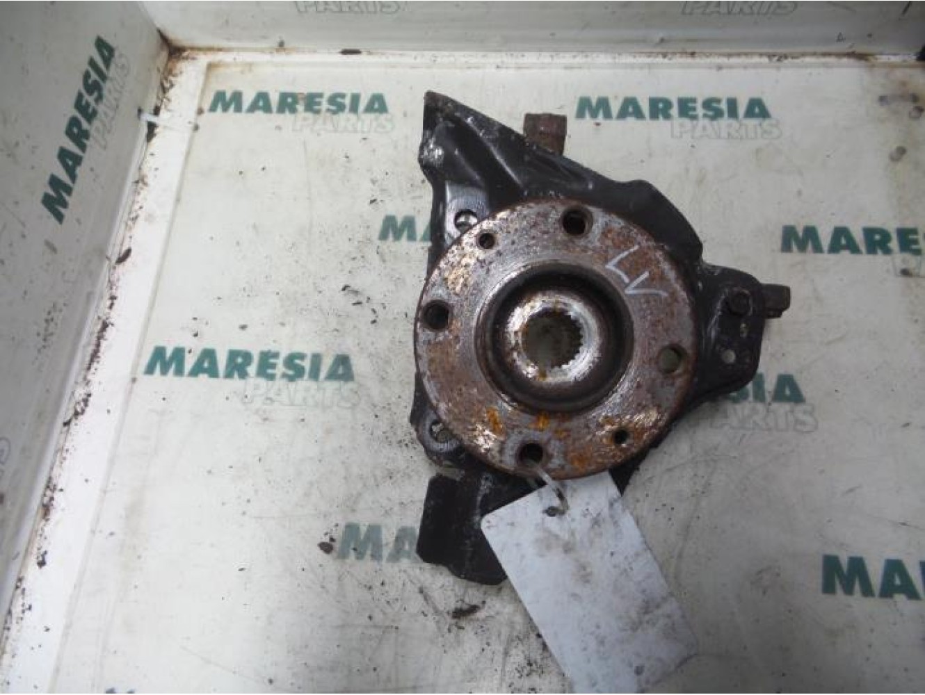 Fiat - Punto - Knuckle, front left