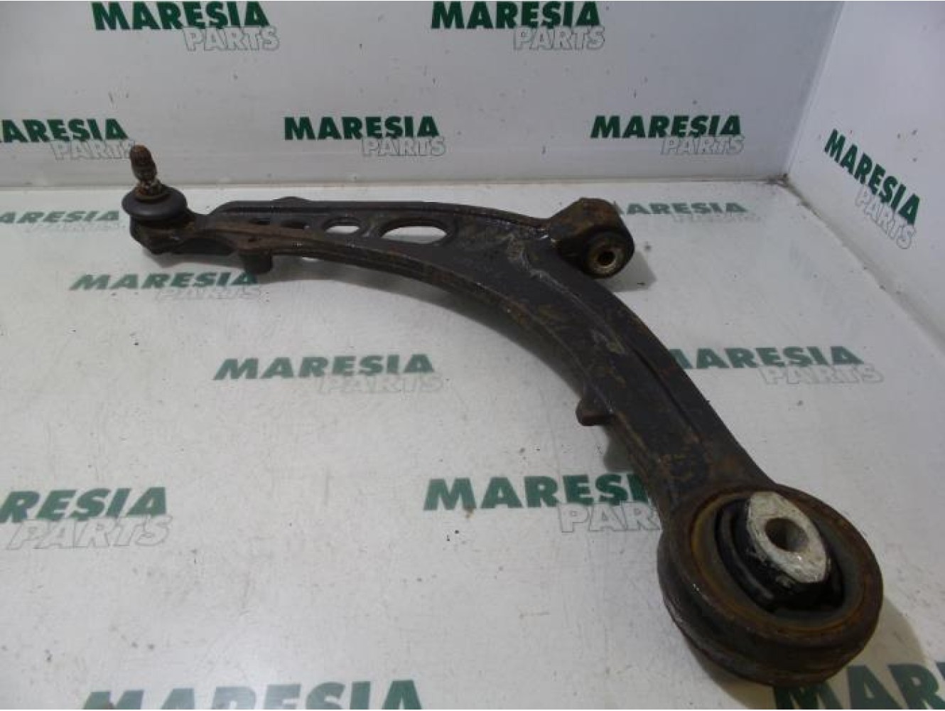 Fiat - Punto - Querlenker unten links vorne