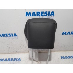 Citroen - C4 Picasso - Headrest