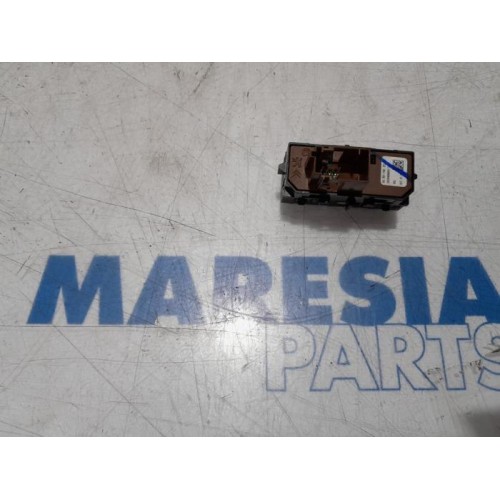 Citroen - C4 Picasso - Sitzverstellung Schalter