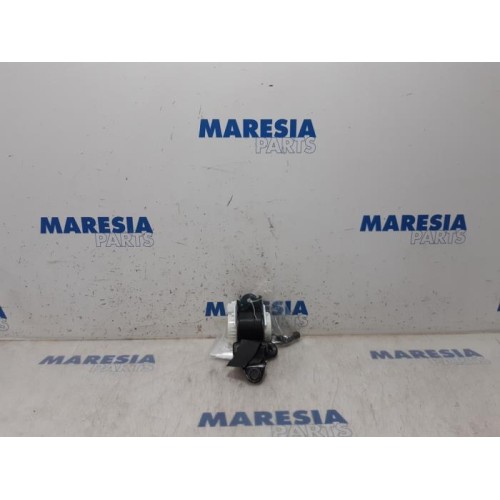 Citroen - C4 Cactus - Rear seatbelt, left