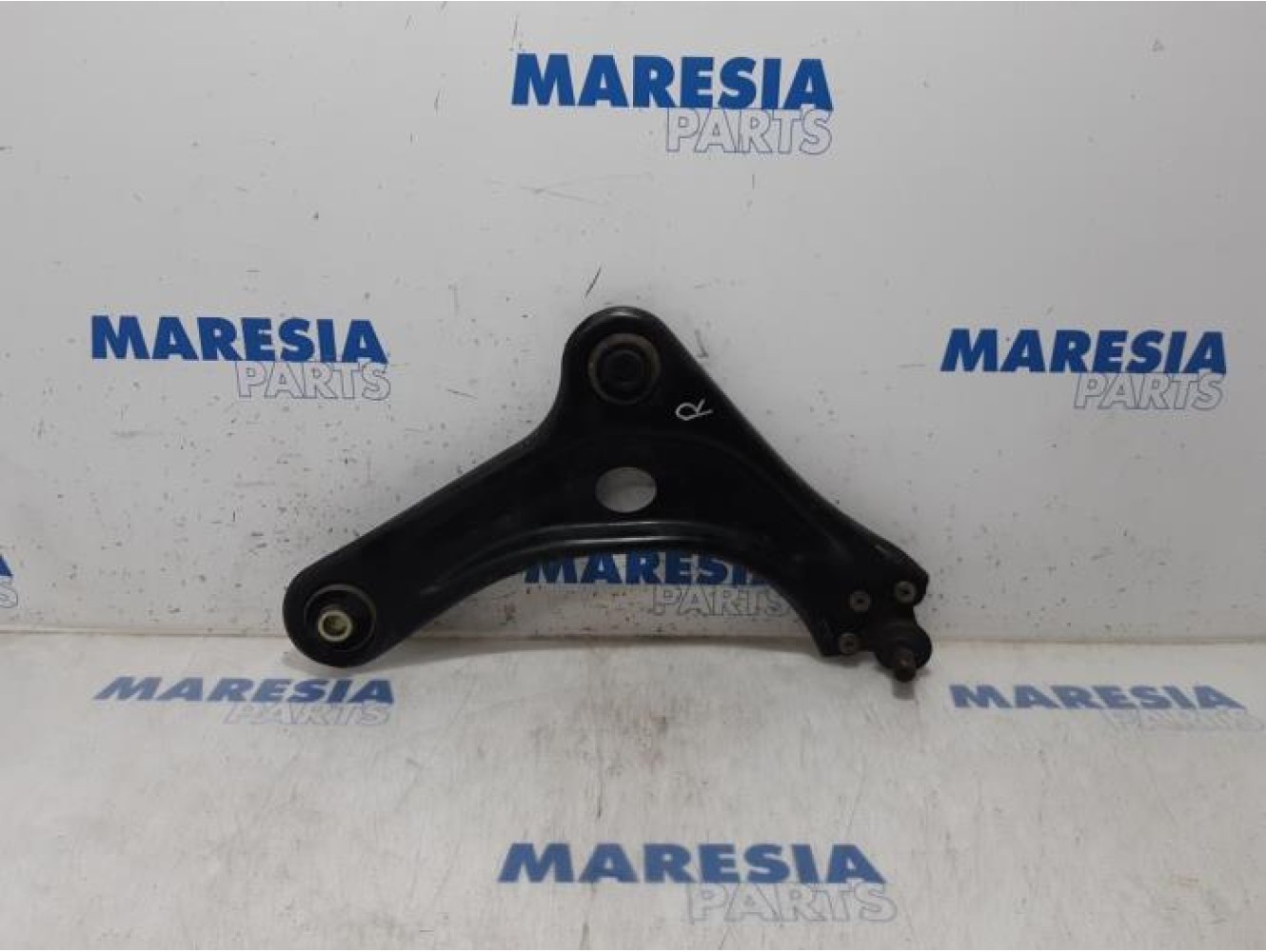 Citroen - C4 Cactus - Front lower wishbone, right
