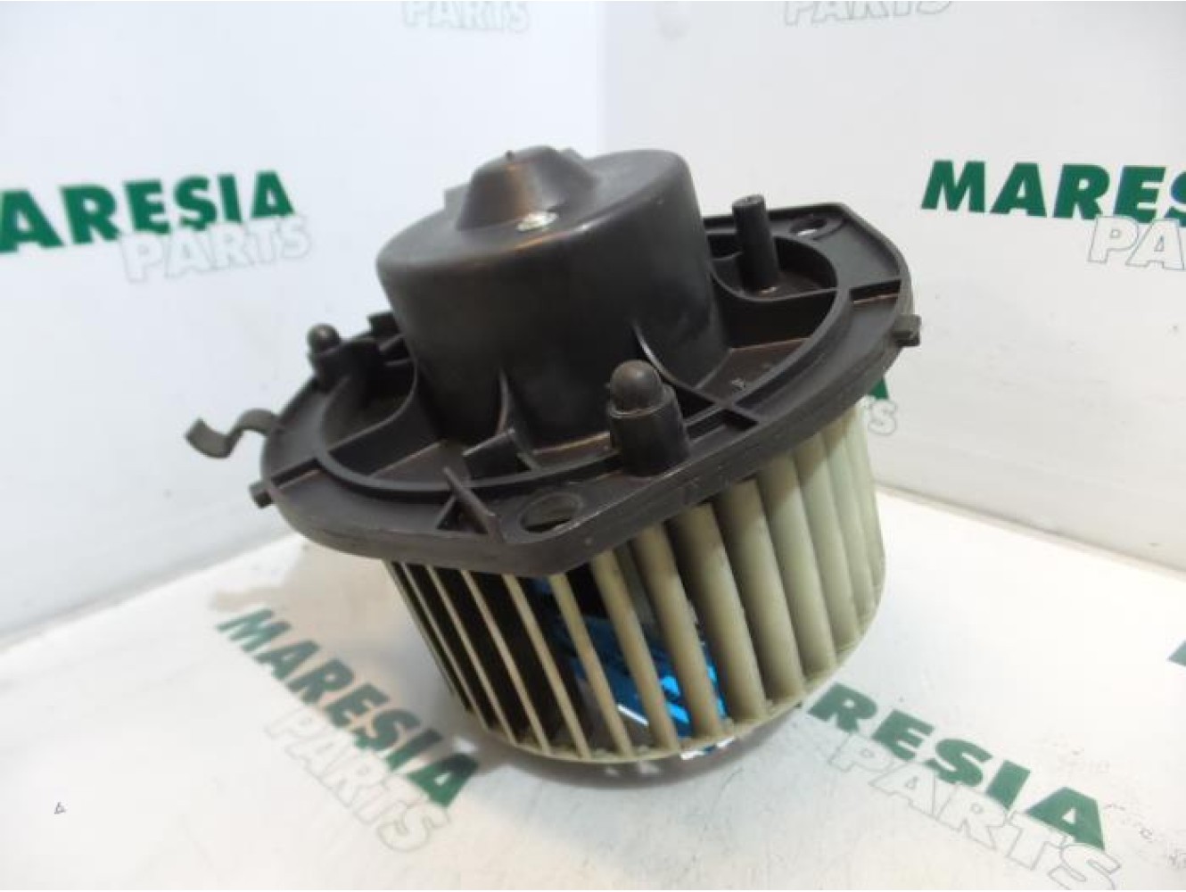 Iveco - Daily - Heating and ventilation fan motor
