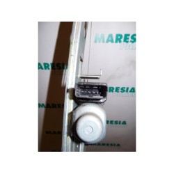 Renault - Megane - Rear door window mechanism 4-door, right