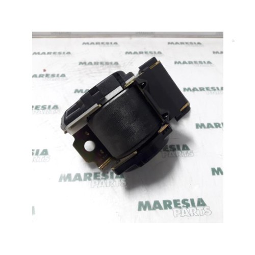 Citroen - Saxo - Front seatbelt, right