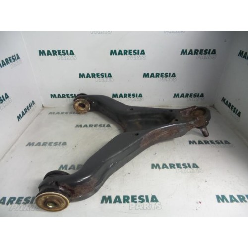 Iveco - Daily - Bras de suspension bas avant droit