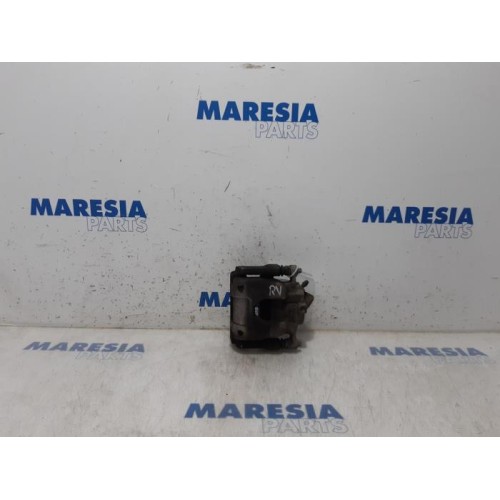 Renault - Clio - Front brake calliper, right