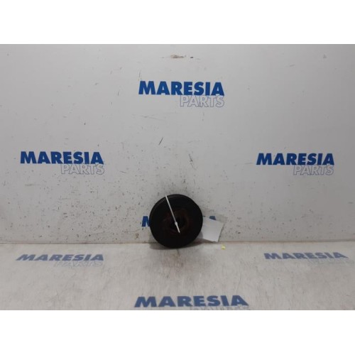 Renault - Megane - Crankshaft pulley