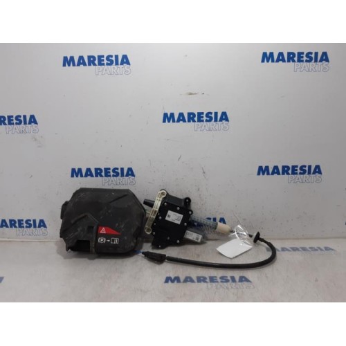 Citroen - C4 - Parking brake mechanism