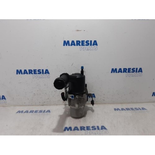 Citroen - C4 - Power steering pump