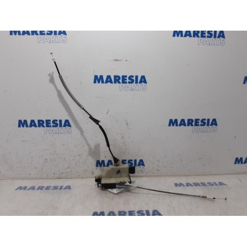 Citroen - C4 - Front door lock mechanism 4-door, right