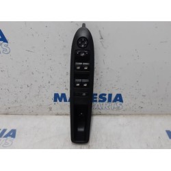 Citroen - C4 - Multi-functional window switch