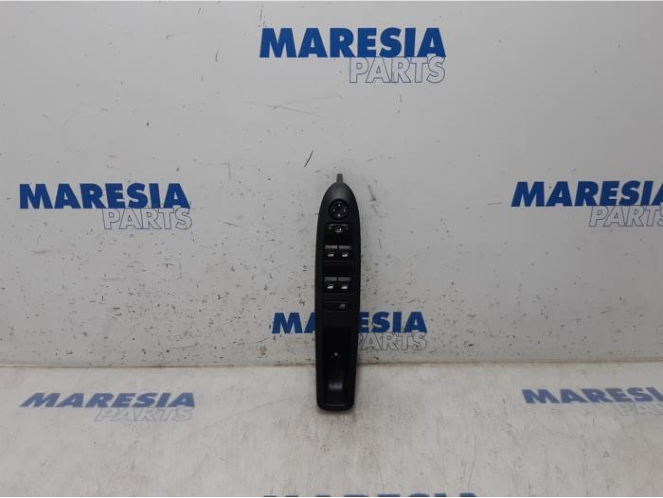 Citroen - C4 - Multi-functional window switch