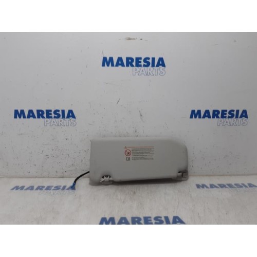 Citroen - C4 - Sun visor