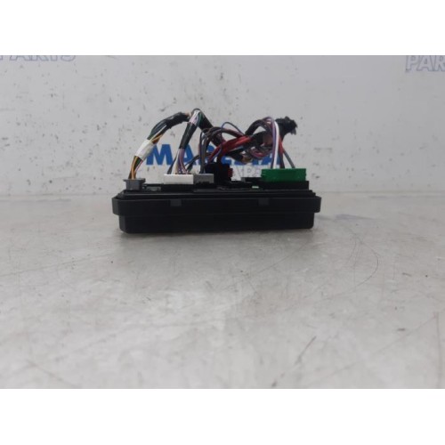 Renault - Clio - Fuse box