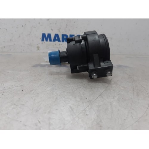 Renault - Clio - Additional water pump