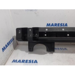 Renault - Clio - Rear bumper frame
