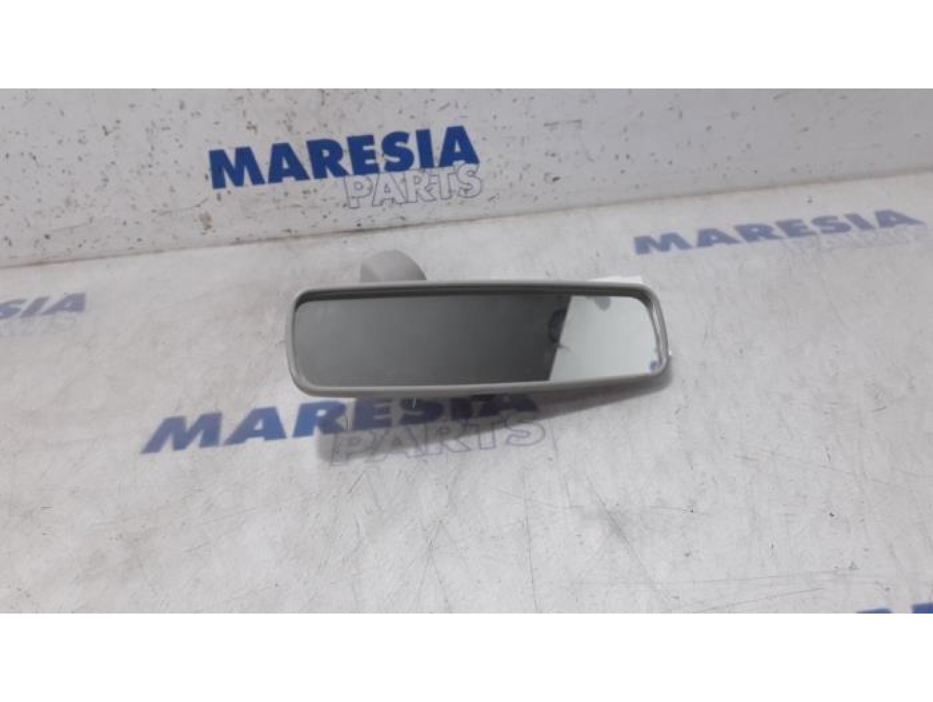 Renault - Kangoo - Rear view mirror