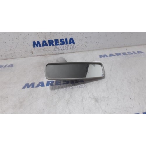 Renault - Kangoo - Rear view mirror
