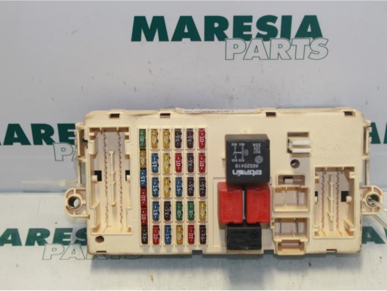 Alfa Romeo - 147 - Fuse box