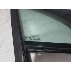 Peugeot - 2008 - Dreieckfenster rechts vorne