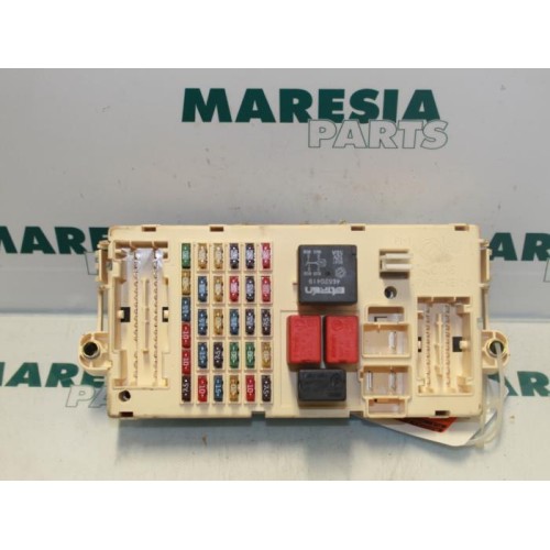 Alfa Romeo - 147 - Fuse box