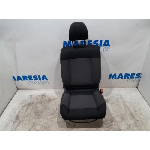 Citroen - C4 Cactus - Seat, right