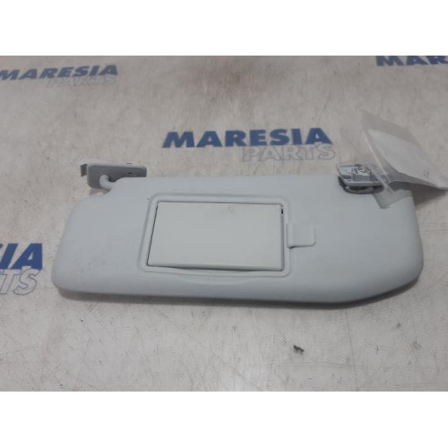 Peugeot - 2008 - Sun visor