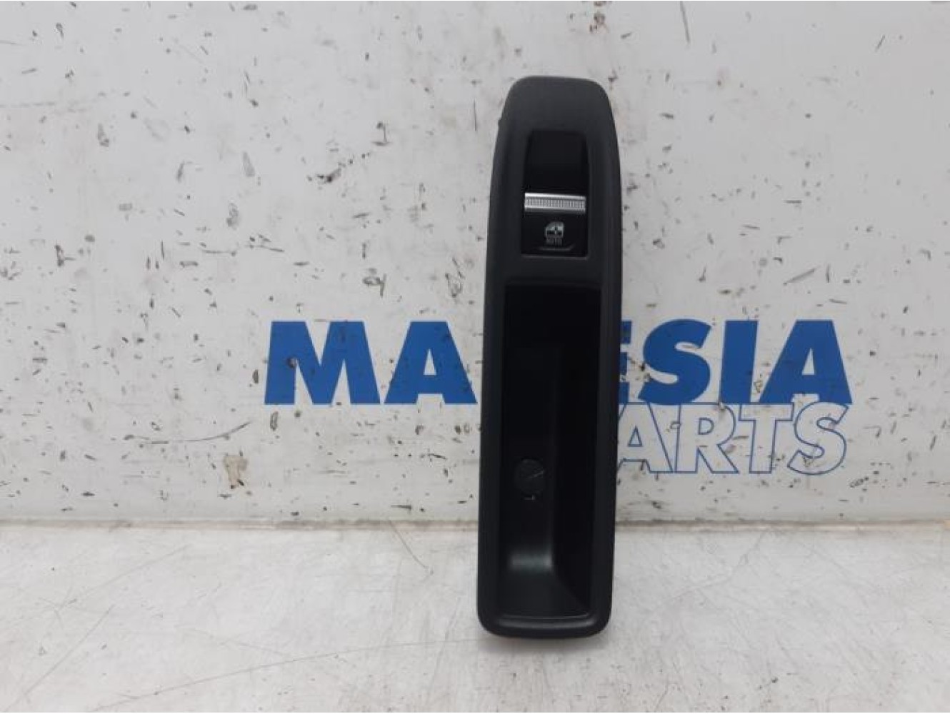 Renault - Clio - Electric window switch