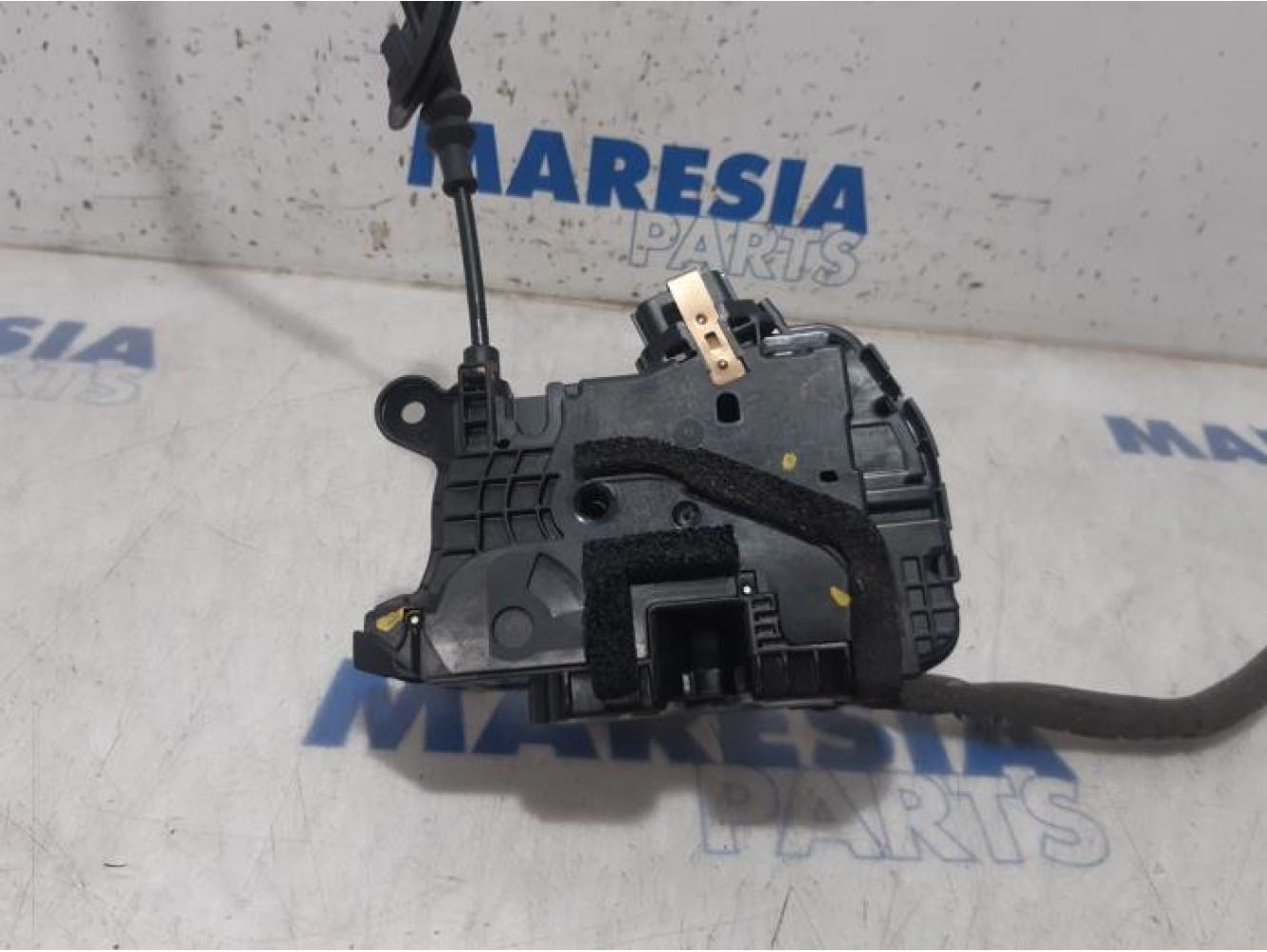 Renault - Clio - Front door lock mechanism 4-door, right