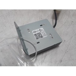 Renault - Clio - GPS antenna
