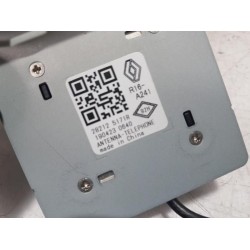 Renault - Clio - GPS antenna