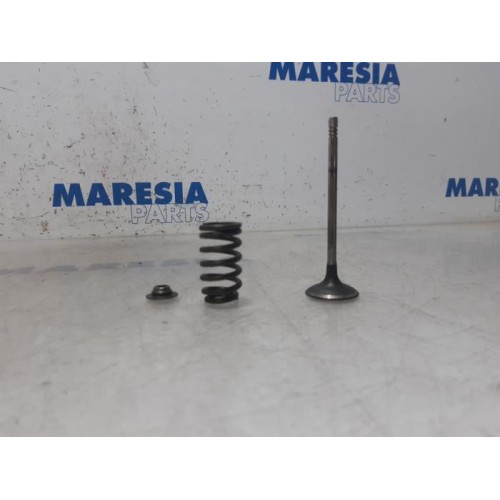 Peugeot - 207 - Induction valve