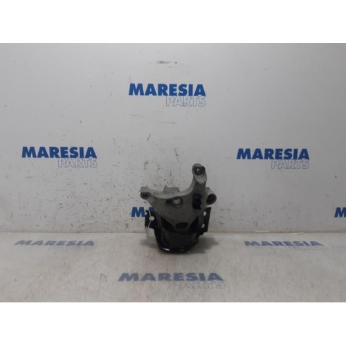 Renault - Kangoo - Support moteur