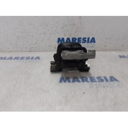 Citroen - C4 Cactus - Engine mount