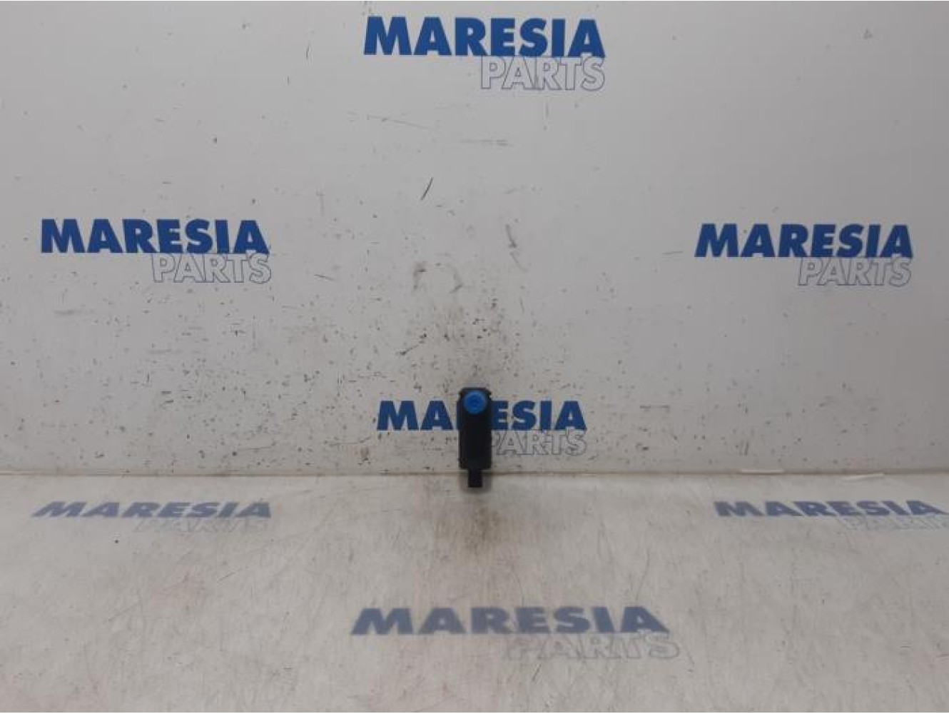 Peugeot - 508 - Windscreen washer pump