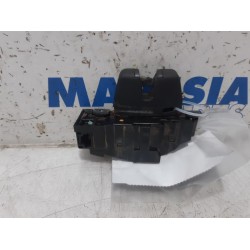 Peugeot - 508 - Tailgate lock mechanism