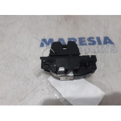 Peugeot - 508 - Tailgate lock mechanism