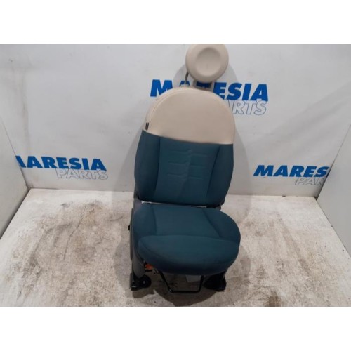 Fiat - 500 - Seat, right