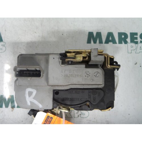 Peugeot - 206 - Door lock mechanism 2-door, right