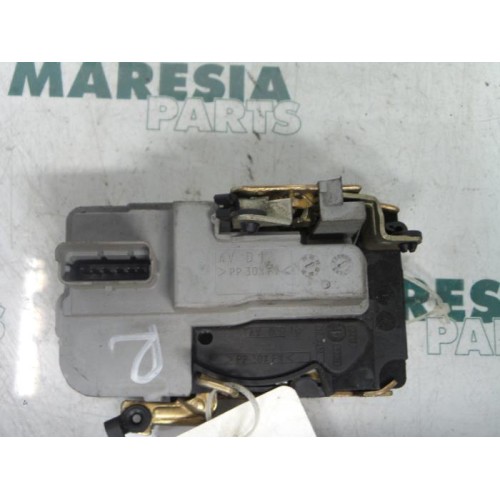 Peugeot - 206 - Door lock mechanism 2-door, right
