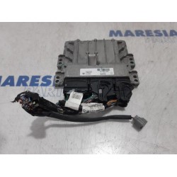 Renault - Clio - Engine management computer