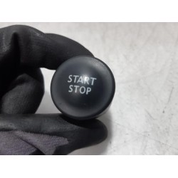 Renault - Clio - Start/stop switch