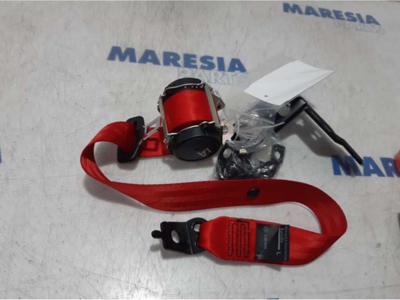 Renault - Clio - Sicherheitsgurt links hinten
