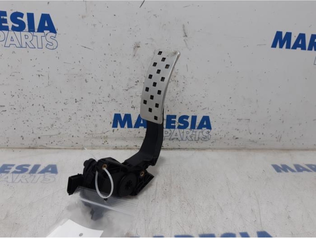 Renault - Clio - Throttle pedal position sensor