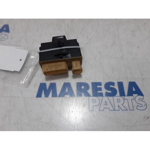 Peugeot - 3008 - Relay