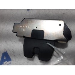 Peugeot - 3008 - Tailgate lock mechanism